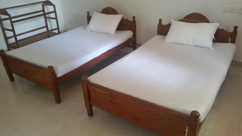 אנוראדפורה Sunhill Lake Tourist Rest מראה חיצוני תמונה